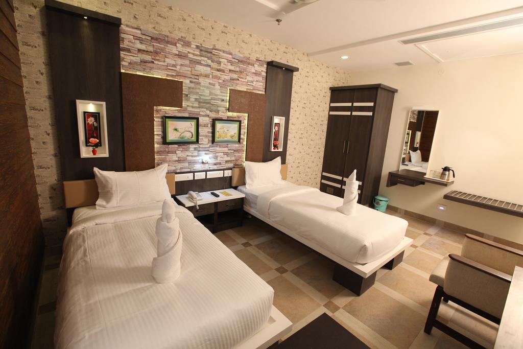 Mmr Gardens Hotel Maduráj Kültér fotó
